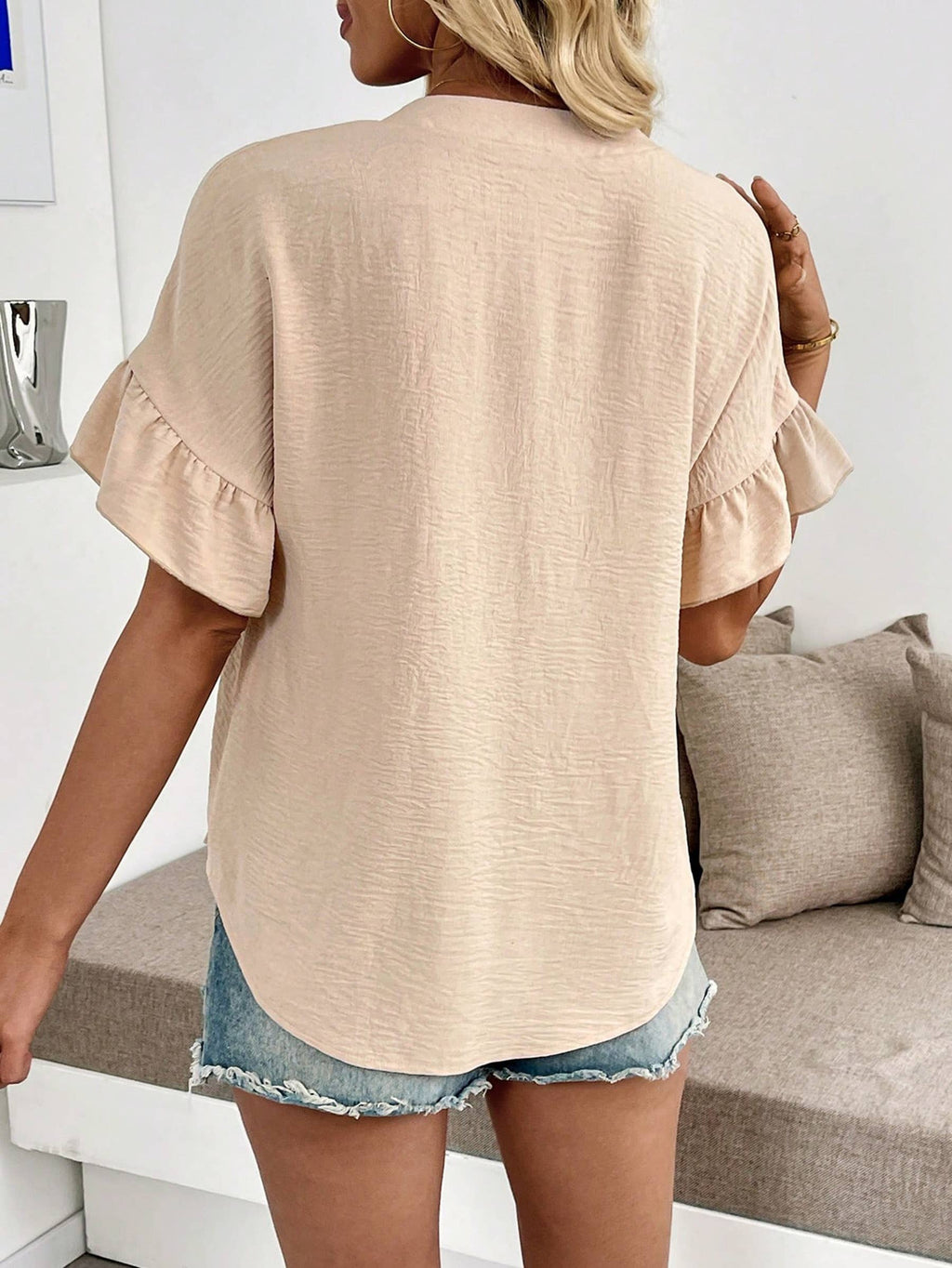 V-neck Short Sleeved Pleated Top